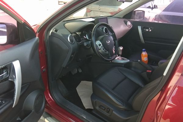 2011 Nissan qashqai  2.0XV  CVT 2WD