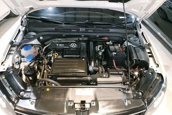 2018 VW  Sagitar  280TSI DSG