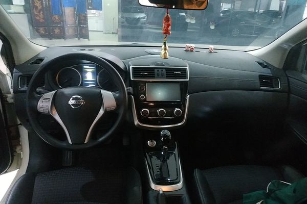 2016 Nissan TIIDA  1.6L CVT